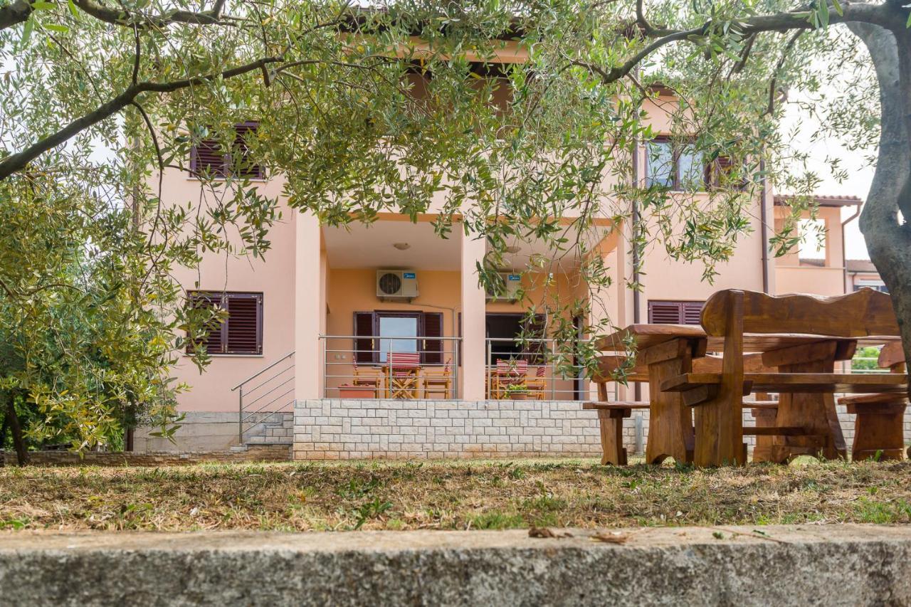 Villa Lili Pola Esterno foto