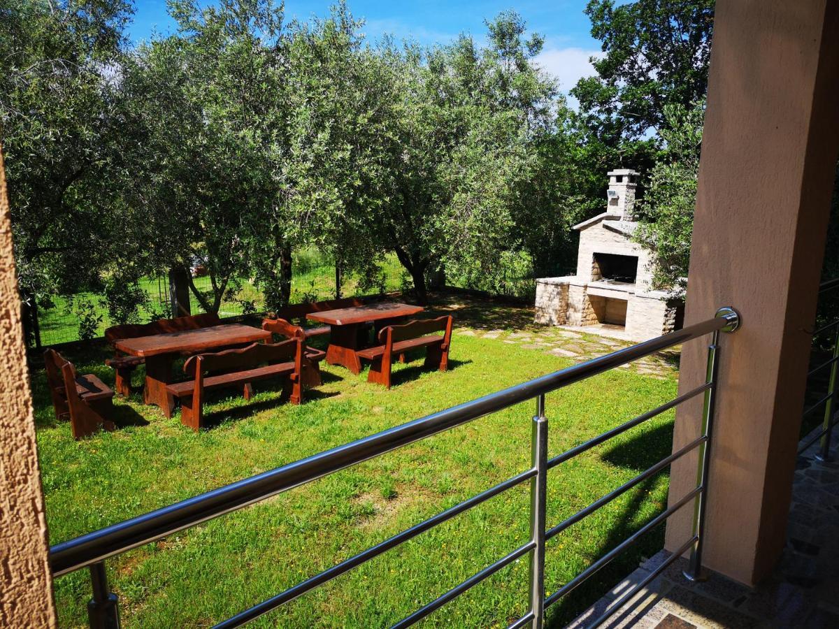 Villa Lili Pola Esterno foto