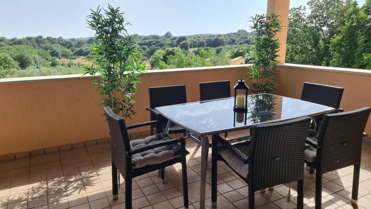 Villa Lili Pola Esterno foto