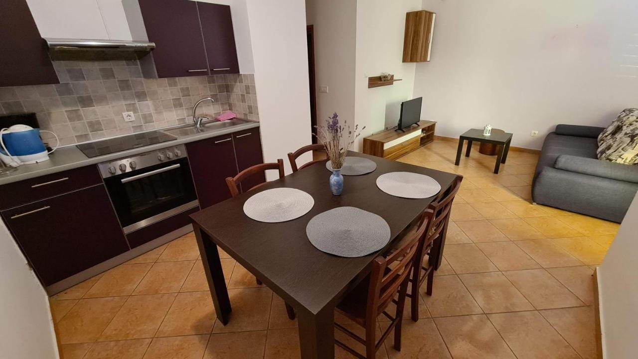 Villa Lili Pola Esterno foto
